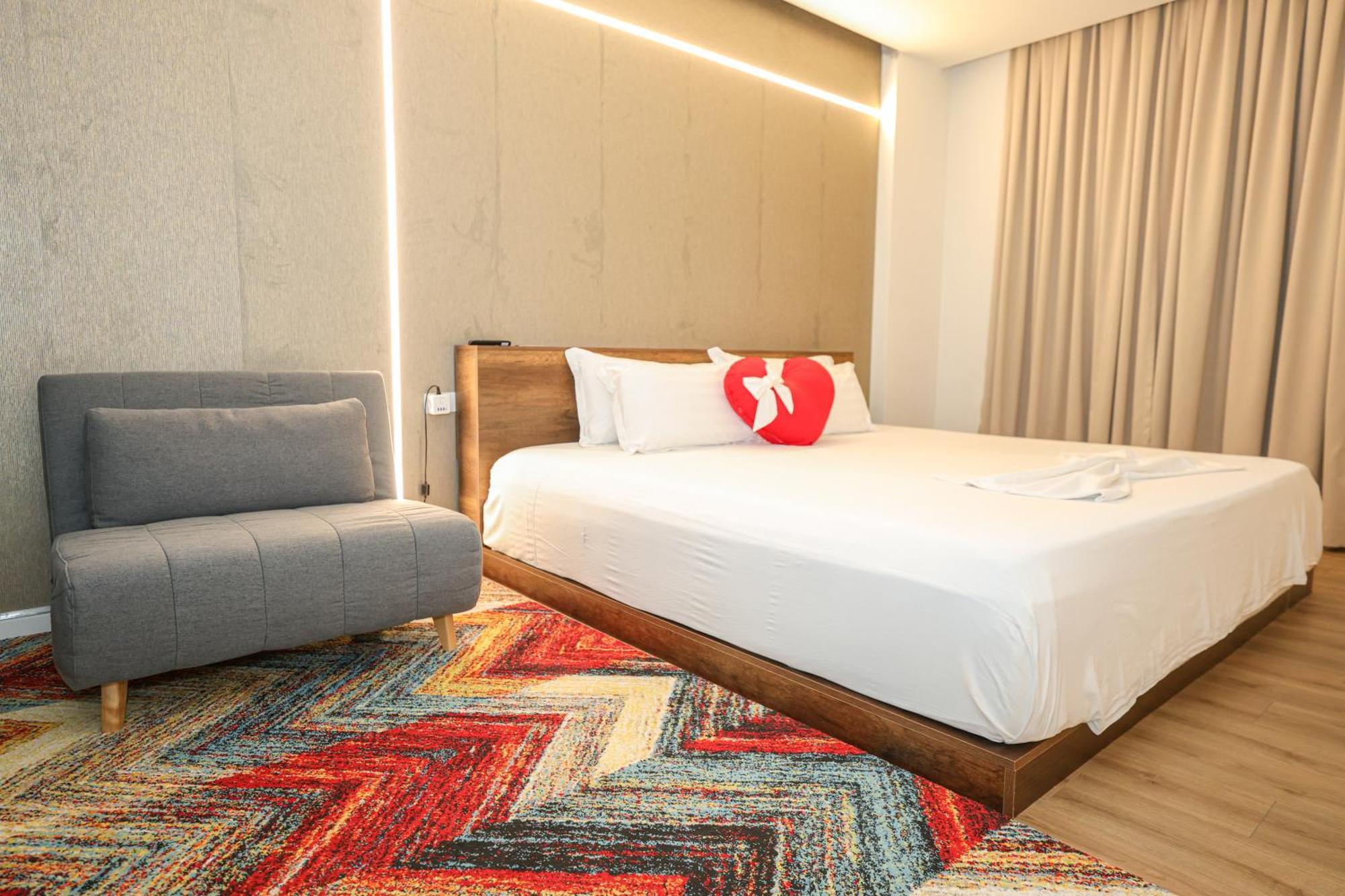 Green Coast Resort & Residences 94 Paljasa Екстериор снимка